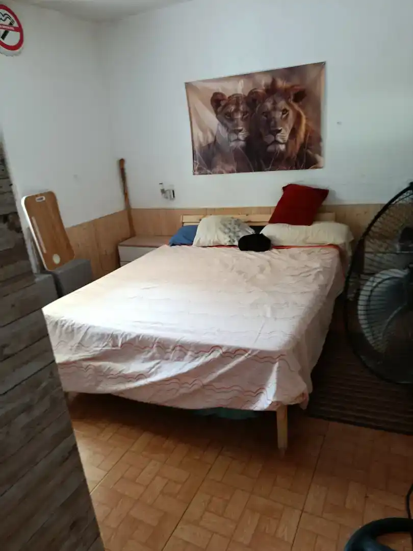 Dormitori de Casa adosada en venda en Langreo amb Parquet, Moblat i Rentadora