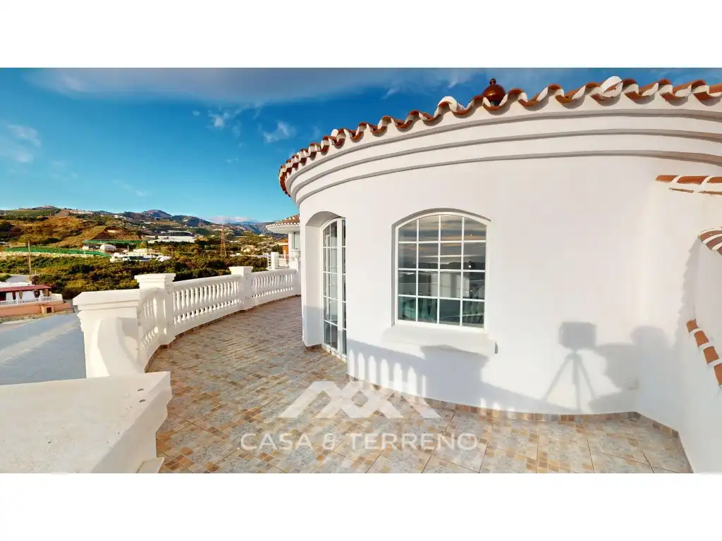 Vista exterior de Casa o chalet en venta en Torrox con Aire acondicionado, Terraza y Piscina