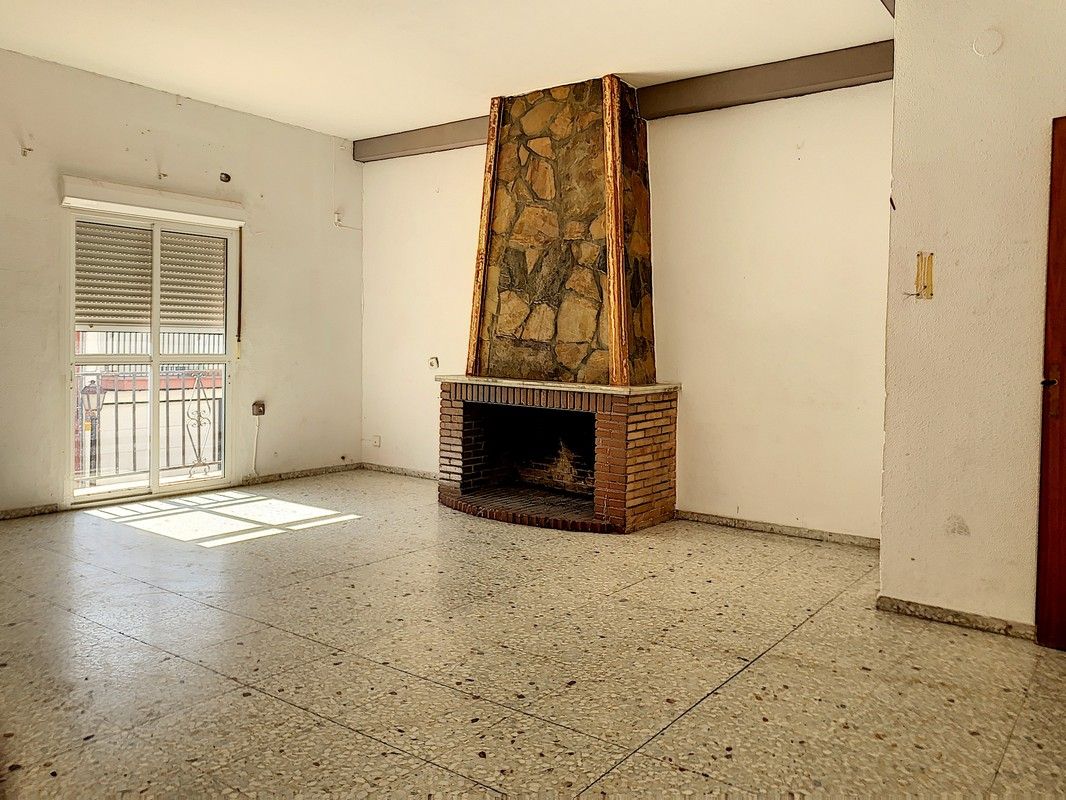 Single-family semi-detached for sale in TOMAS BRETON, Palma del Río