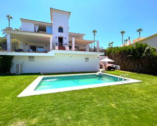 Garden of House or chalet for sale in Sotogrande  with Air Conditioner, Heating and Private garden