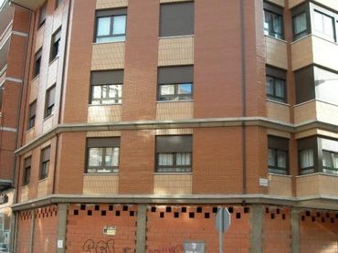 Local comercial en venda a Calle Ciudad De La Puebla 24007 Leon