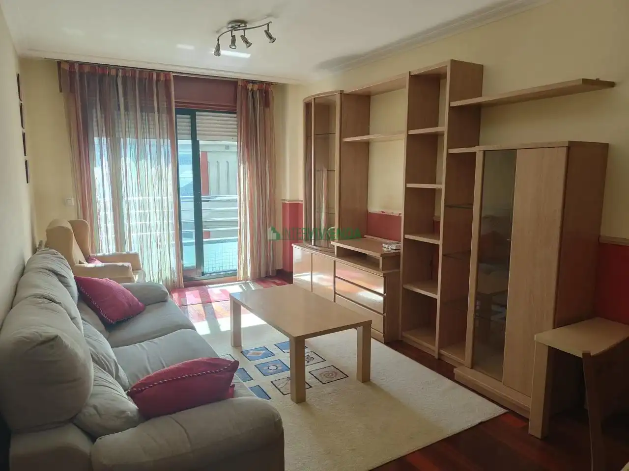 Sala de estar de Piso en venta en Vigo  con Calefacción, Parquet y Trastero