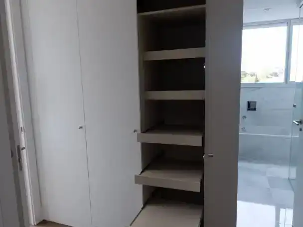 Dormitori de Casa o xalet en venda en  Madrid Capital amb Balcó