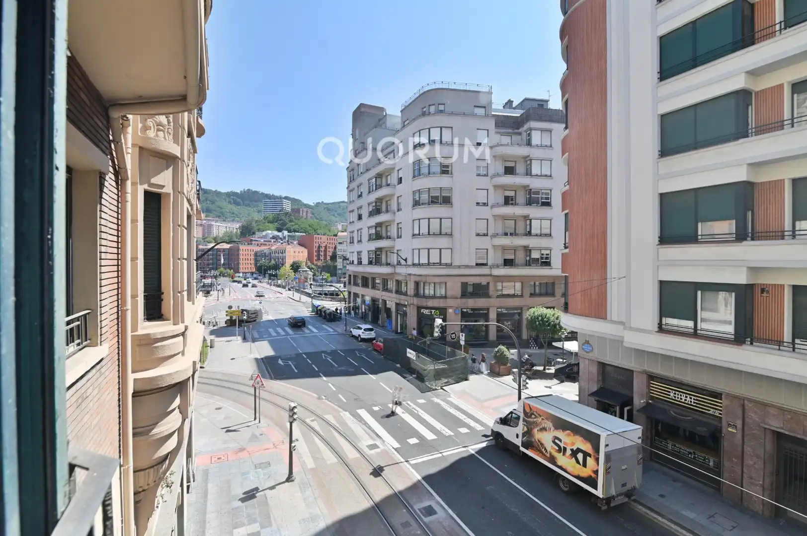 Vista exterior de Pis en venda en Bilbao  amb Calefacció i Traster
