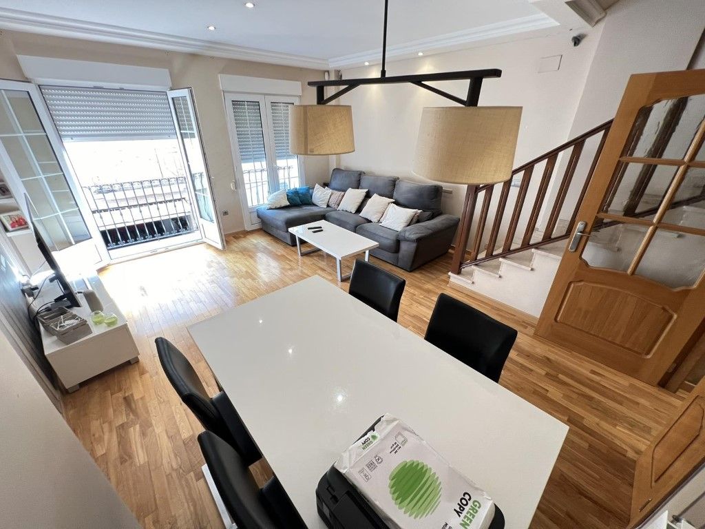 Vista exterior de Casa o xalet en venda en Alzira amb Aire condicionat i Terrassa