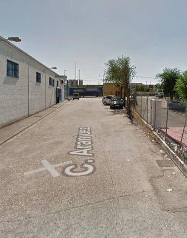 Nave industrial en Venta en Calle de Aranjuez en Guardia Civil - Zona industrial