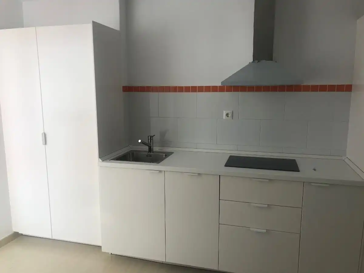 Küche von Wohnung zum Verkauf in San Fernando mit Klimaanlage und Terrasse