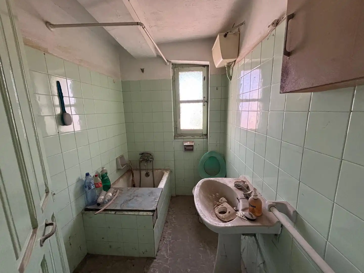 Bathroom of Houses for sale in Barbastro