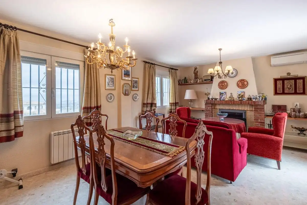 Comedor de Casa o chalet en venta en Villa de Otura con Jardín privado y Piscina