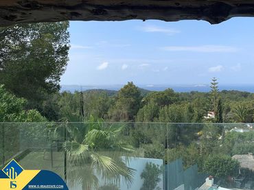 Xalet amb balcó en venda a Sant Antoni de Portmany