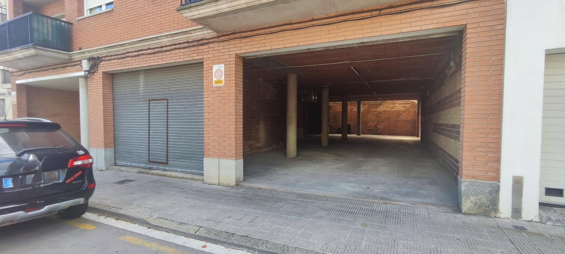 Traster en venda a de Roma, 281, Manlleu