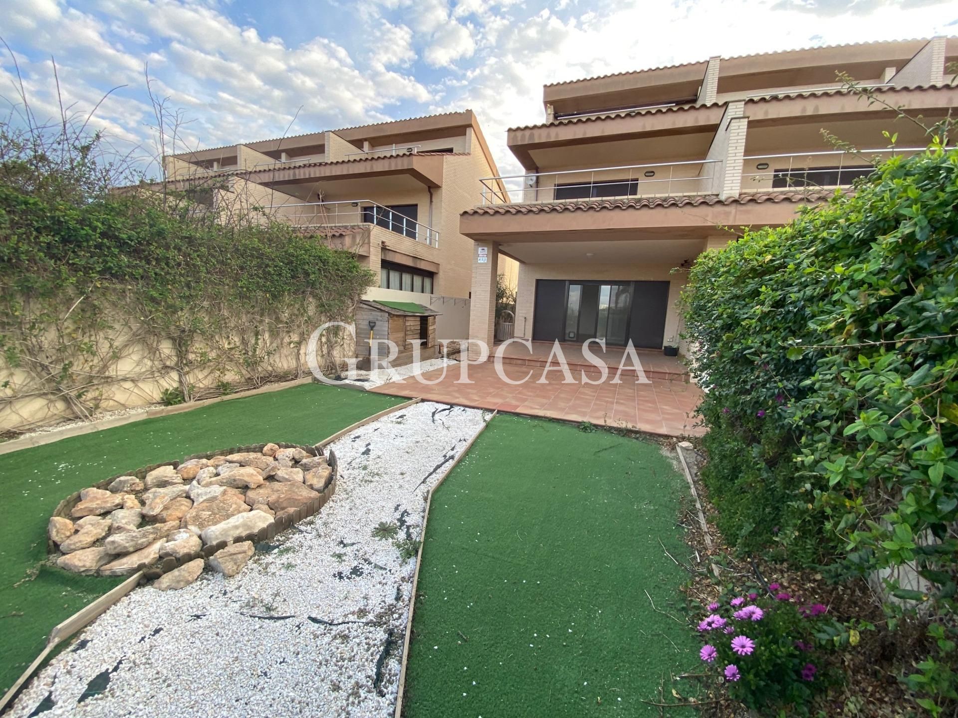 Exterior view of Single-family semi-detached for sale in L'Ampolla  with Air Conditioner, Private garden and Balcony
