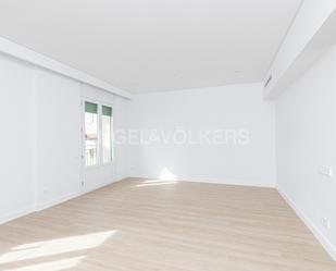 Sala d'estar de Apartament en venda en  Barcelona Capital amb Aire condicionat