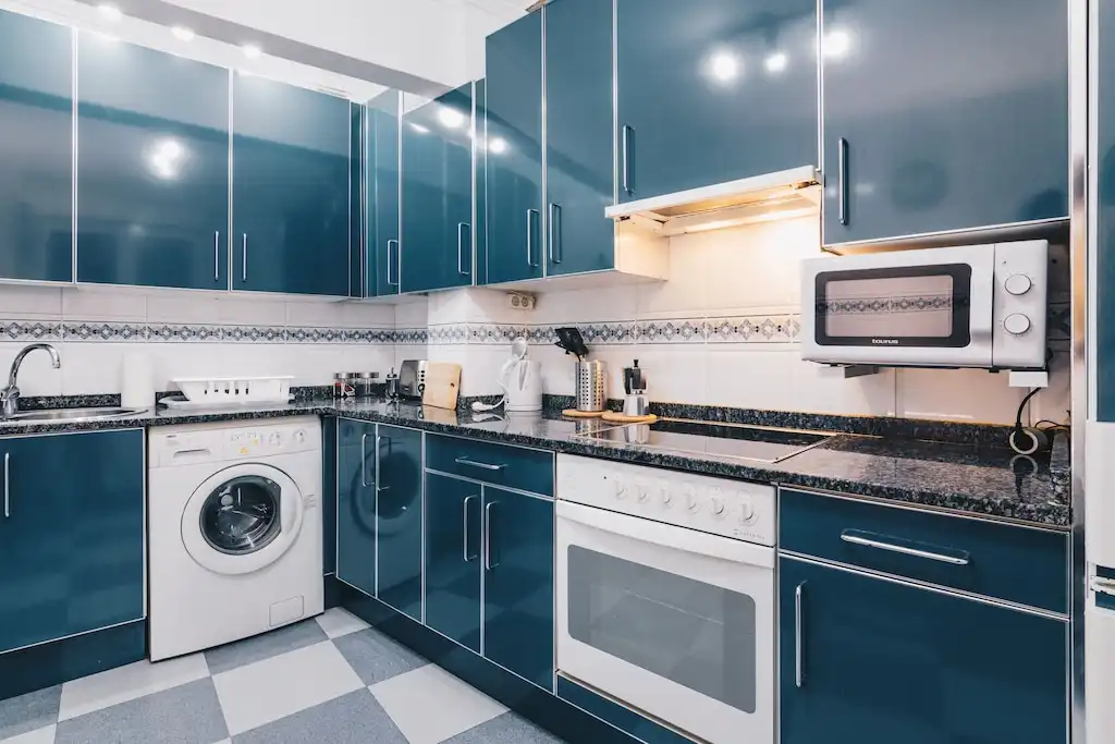 Wohnung zur Miete in Carrer Vallcalent, 9, Instituts - Universitat