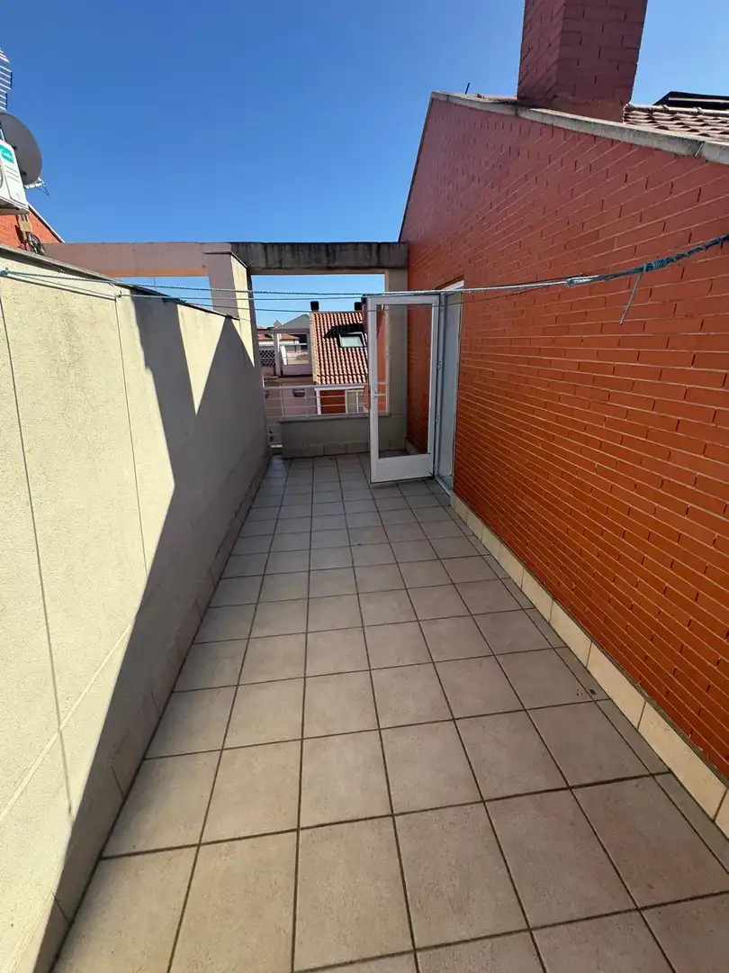 Terraza de Casa adosada en venta en Arroyo de la Encomienda con Calefacción, Terraza y Trastero