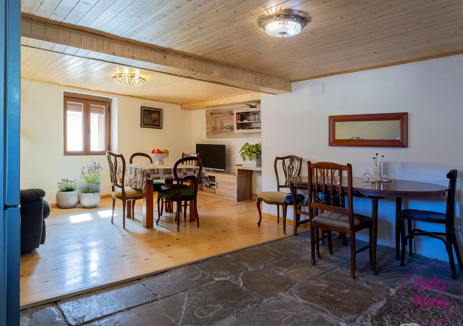 Dining room of Houses for sale in Jaca  with Parquet flooring and Balcony