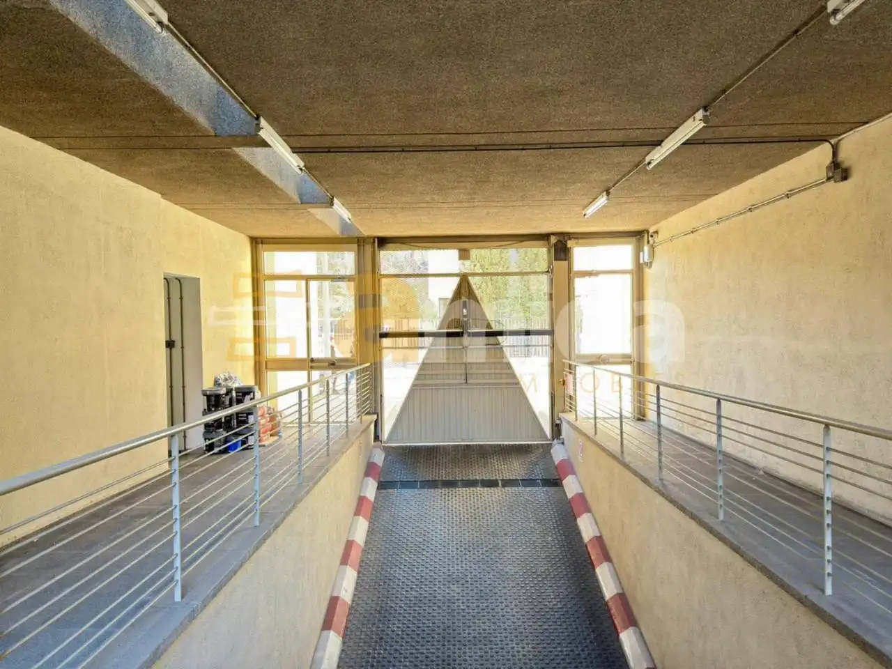 Einzelparkplatz mit Aufzug zur Miete in Centre - Sant Oleguer, imagen 6