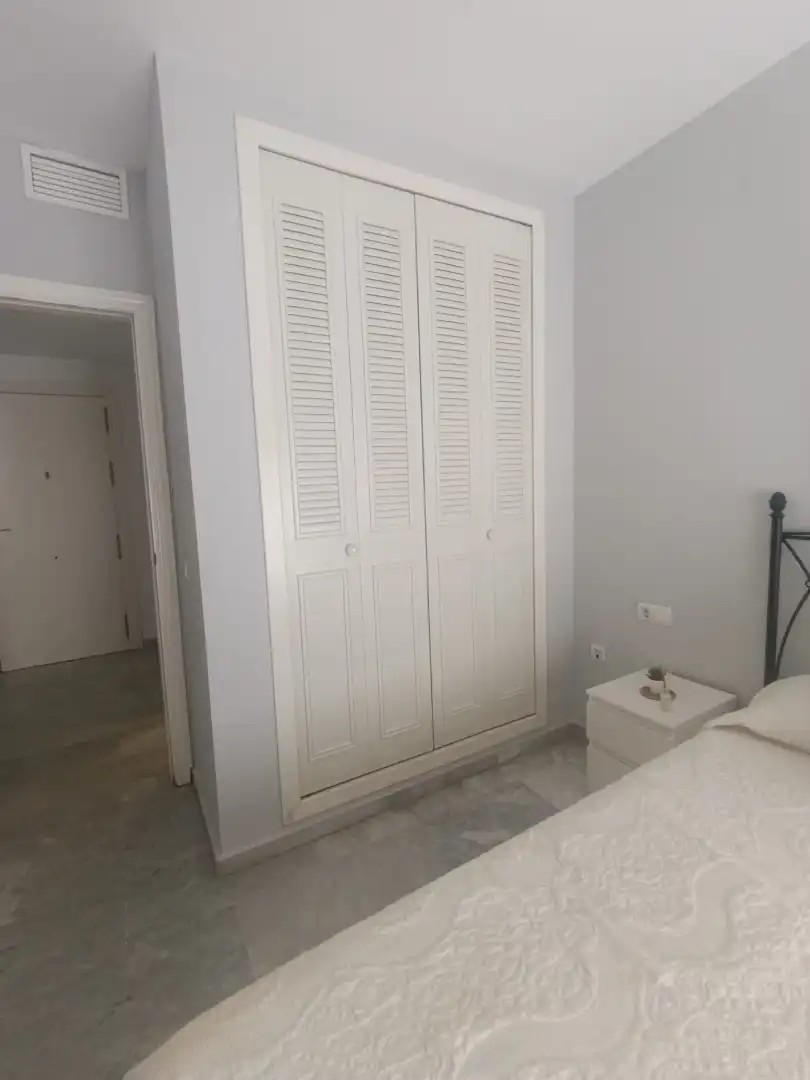 Habitación de Apartamento de alquiler con opción a compra en Málaga con Aire acondicionado, Terraza y Trastero