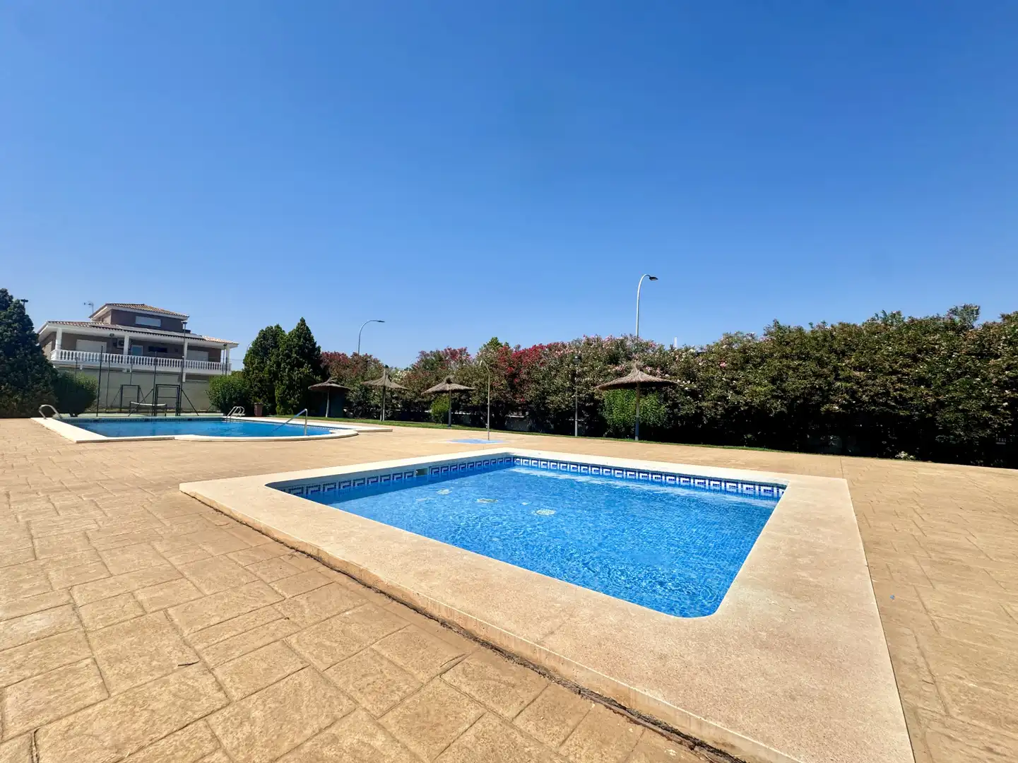 Swimming pool of Flat for rent in Torrent  with Air Conditioner, Heating and Private garden