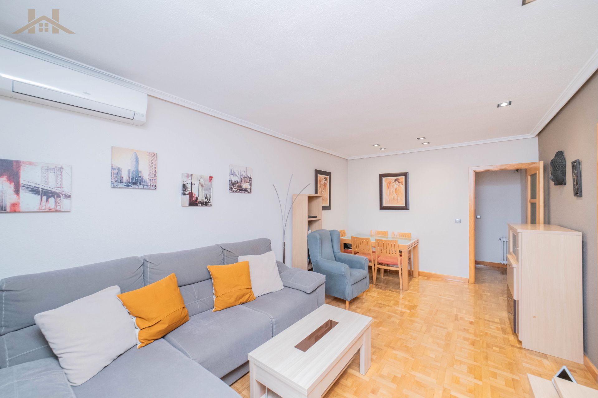 Sala d'estar de Pis en venda en Móstoles amb Aire condicionat i Terrassa