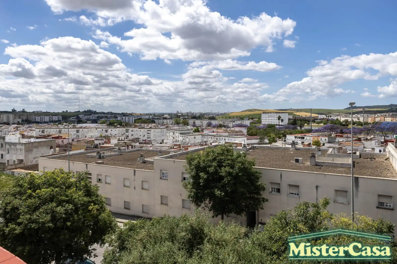 Exterior view of Houses for sale in Jerez de la Frontera  with Air Conditioner, Terrace and Storage room
