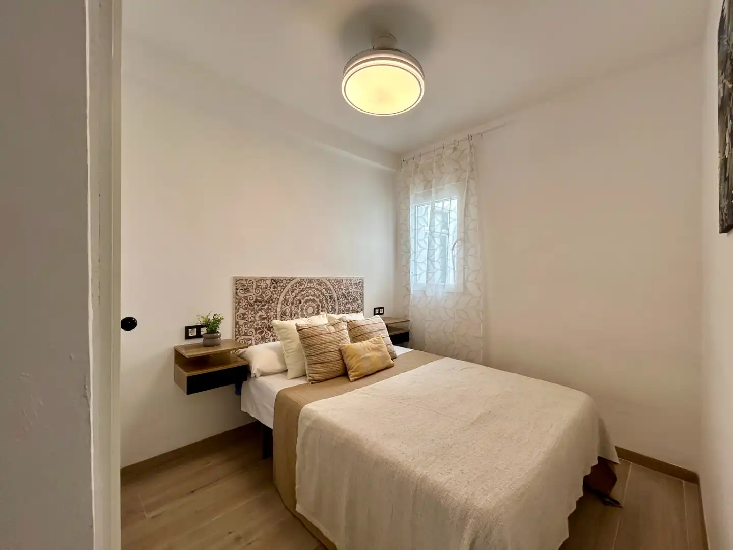 Habitación de Piso de alquiler en Torrenueva Costa con Aire acondicionado, Amueblado y Horno