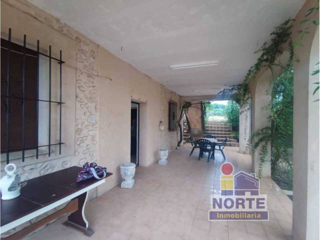 Casa-chalet en Alquiler en Agres