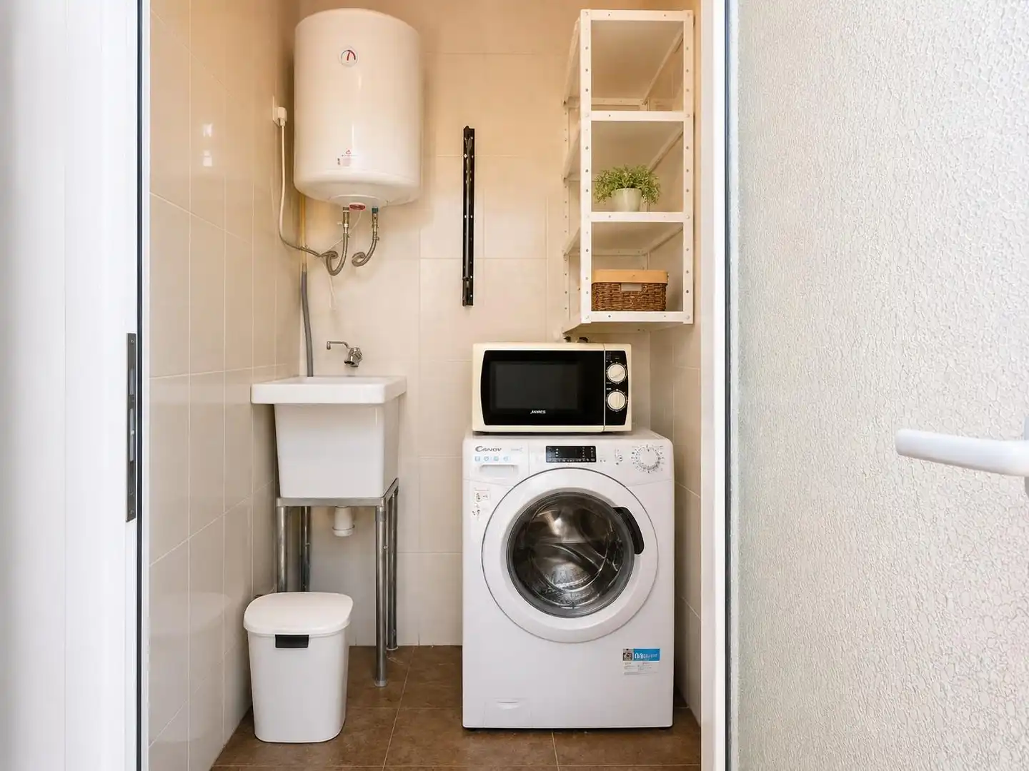Bathroom of Flat for sale in Sabadell  with Air Conditioner and Storage room