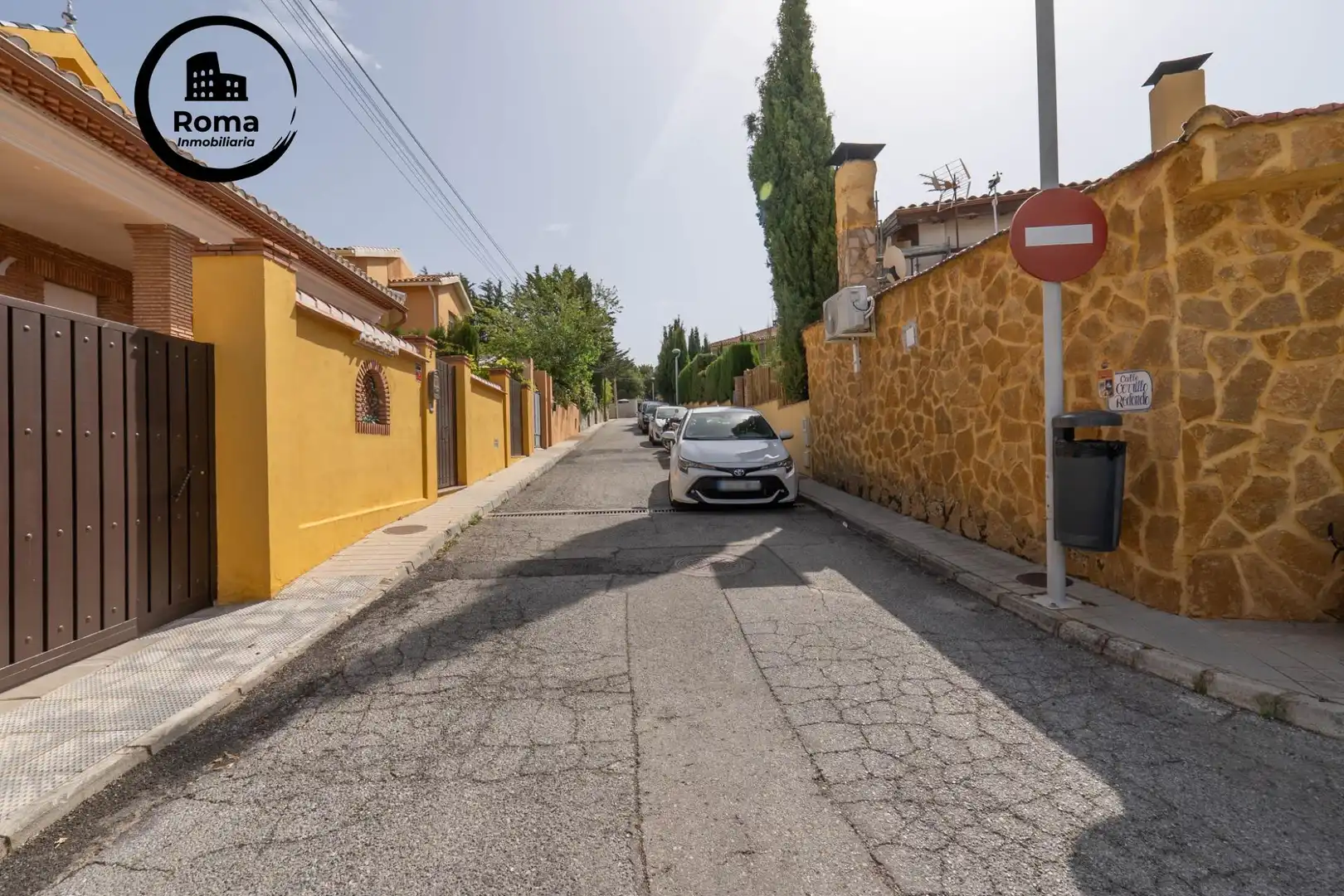 Vista exterior de Casa o xalet en venda en La Zubia amb Aire condicionat, Calefacció i Jardí privat