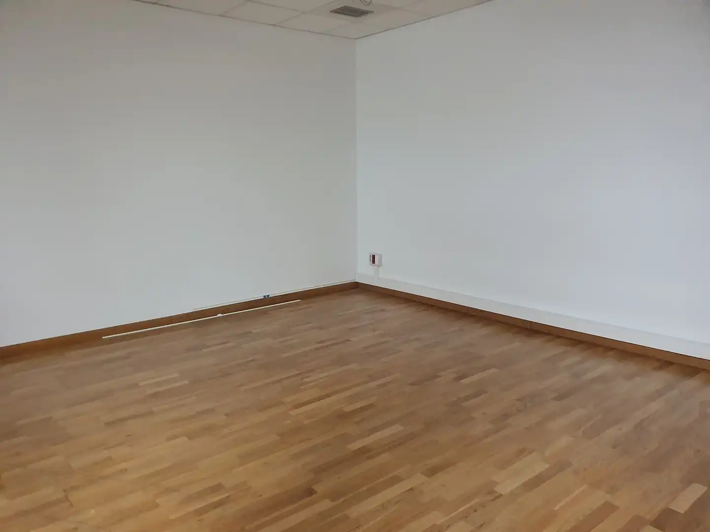 Schlafzimmer von Büro zur Miete in Vigo  mit Möbliert