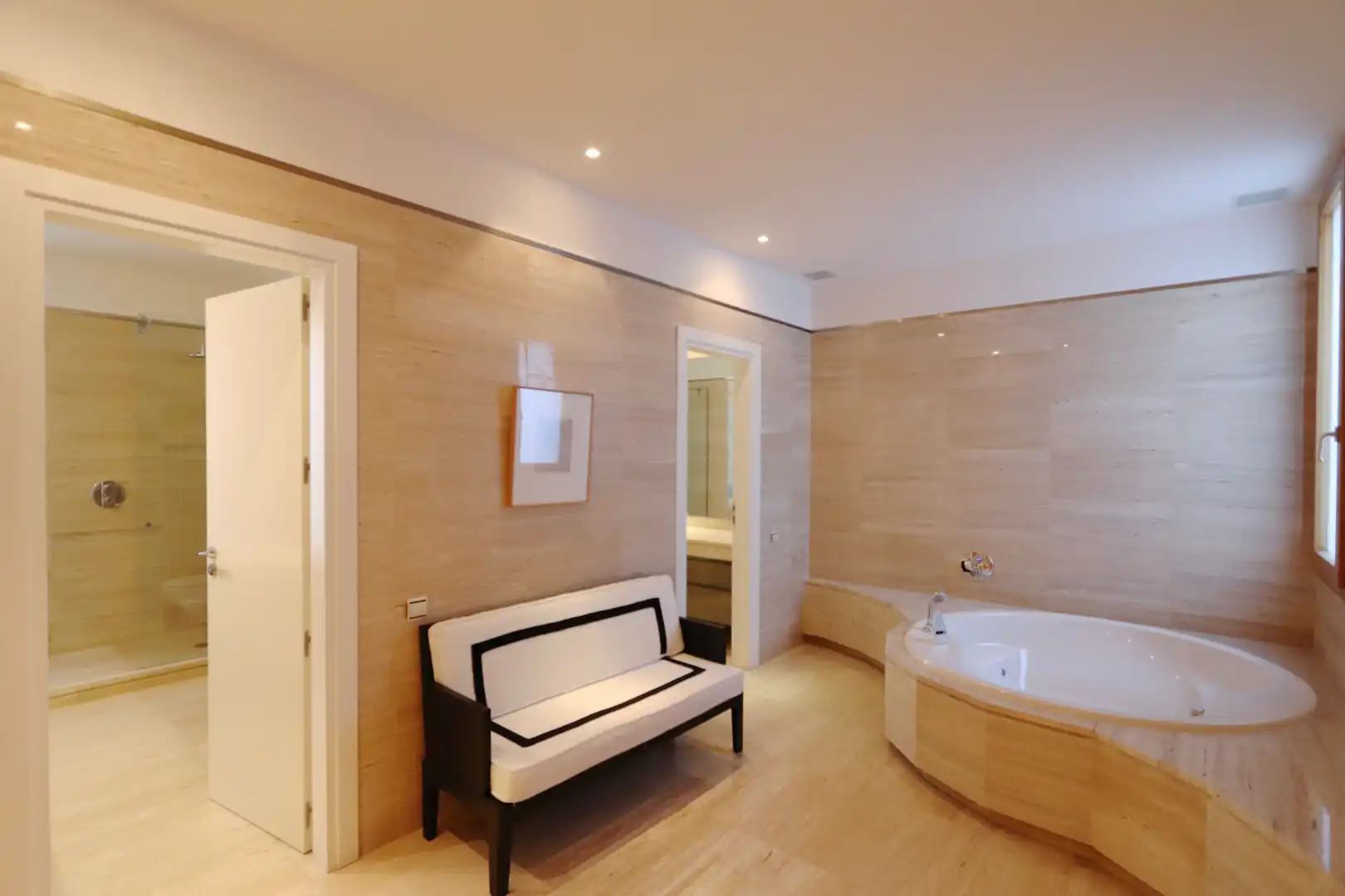 Bathroom of Houses for rent in Pozuelo de Alarcón  with Air Conditioner, Heating and Private garden