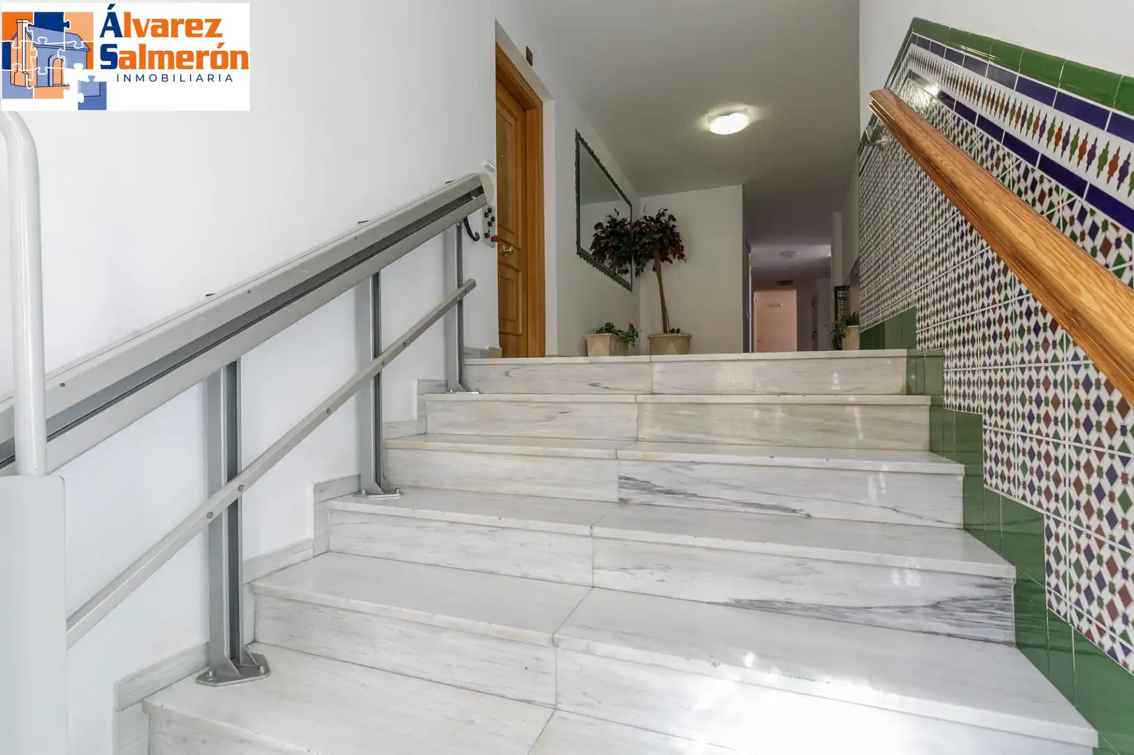 Piso en venta en Armilla con Calefacción, Amueblado y Balcón