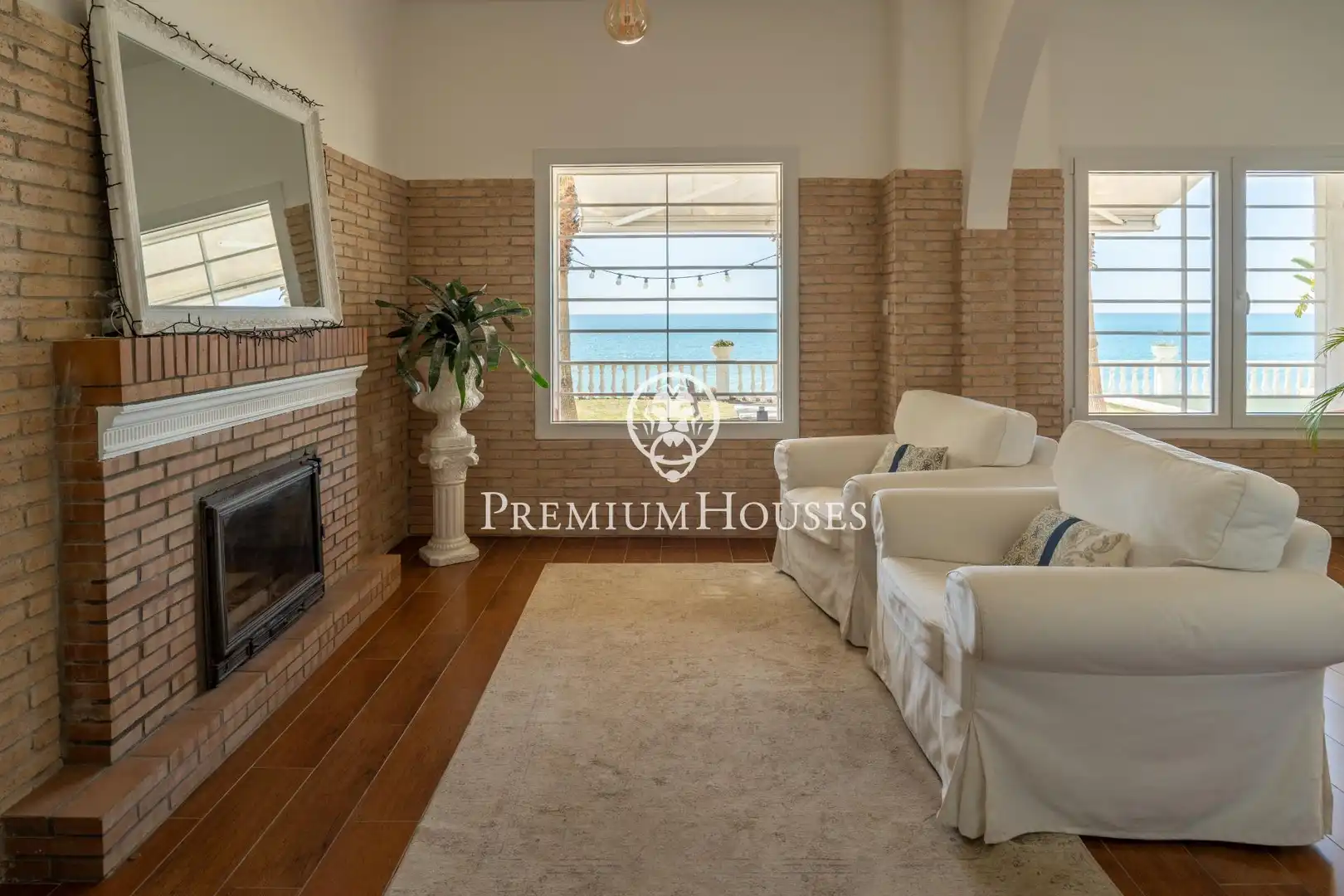 Living room of Houses for sale in Vilanova i la Geltrú  with Air Conditioner, Heating and Private garden