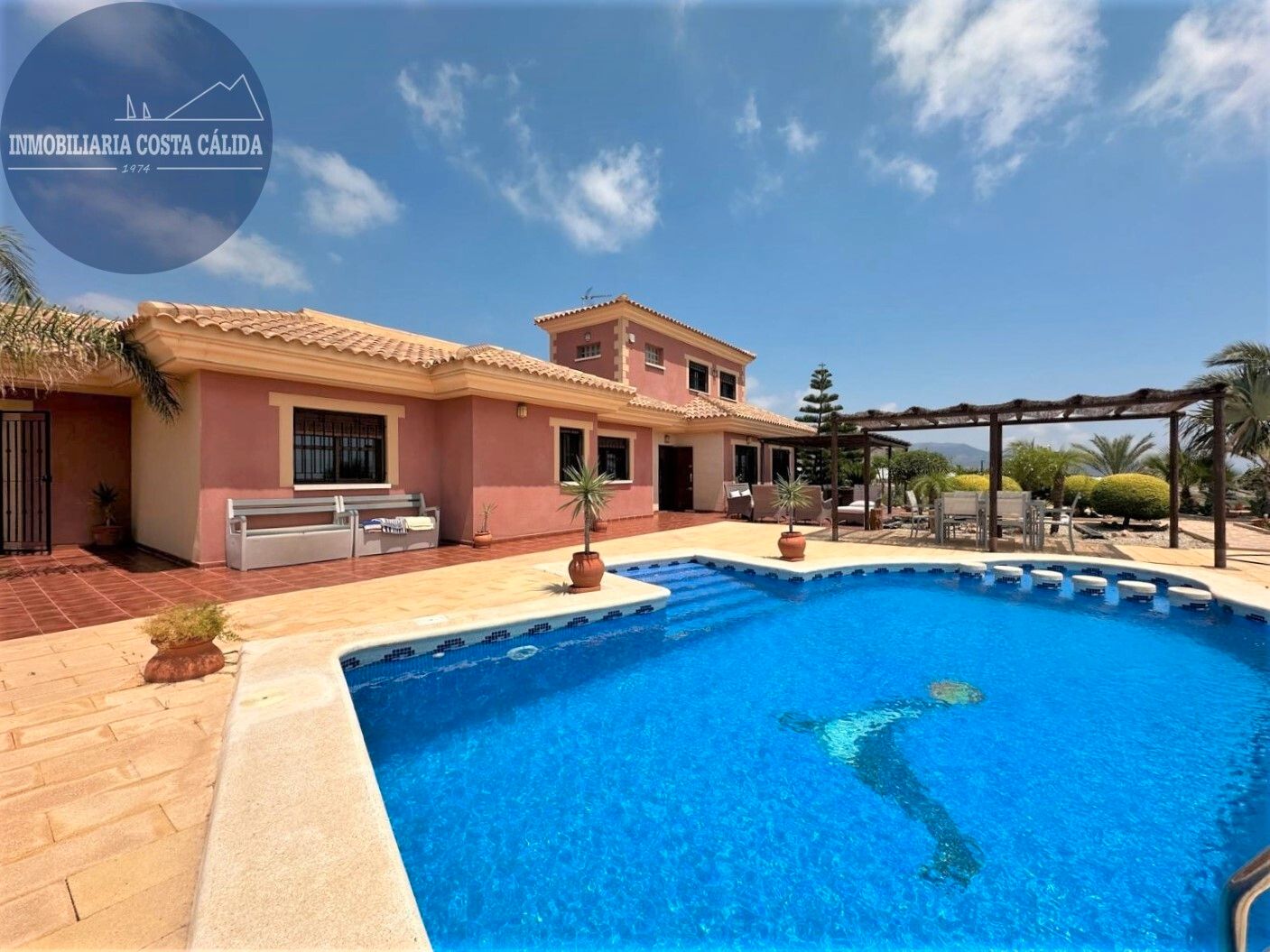 Vista exterior de Casa o xalet en venda en Águilas amb Aire condicionat, Calefacció i Jardí privat