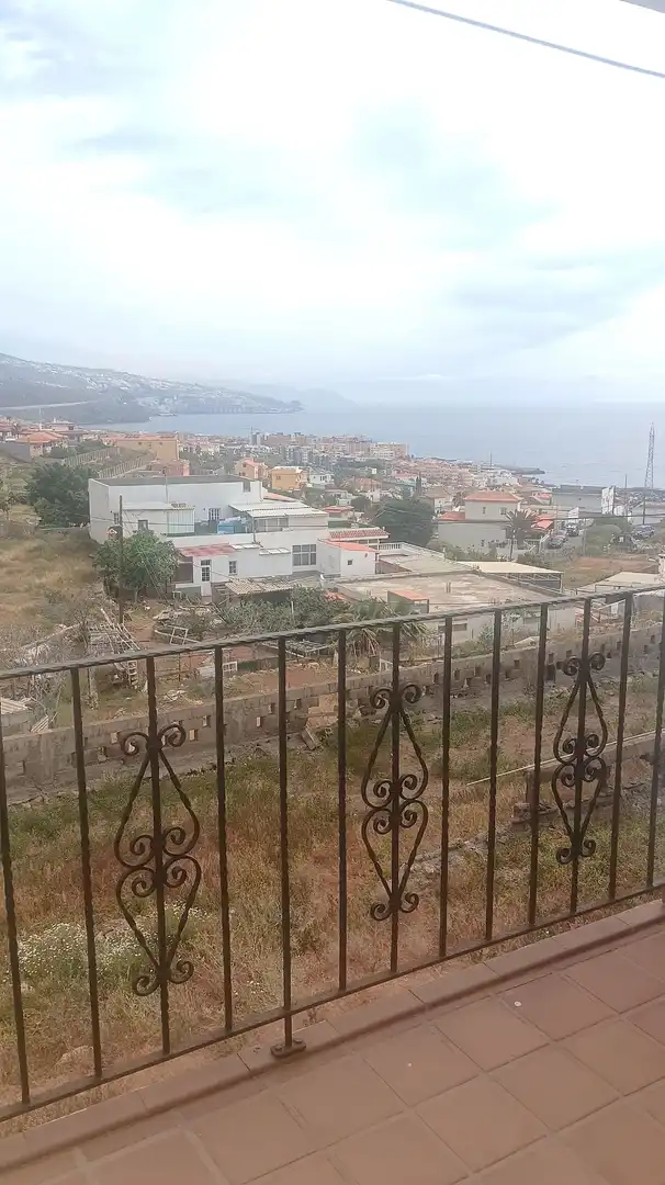 Vista exterior de Casa o chalet en venta en Candelaria con Terraza, Trastero y Piscina