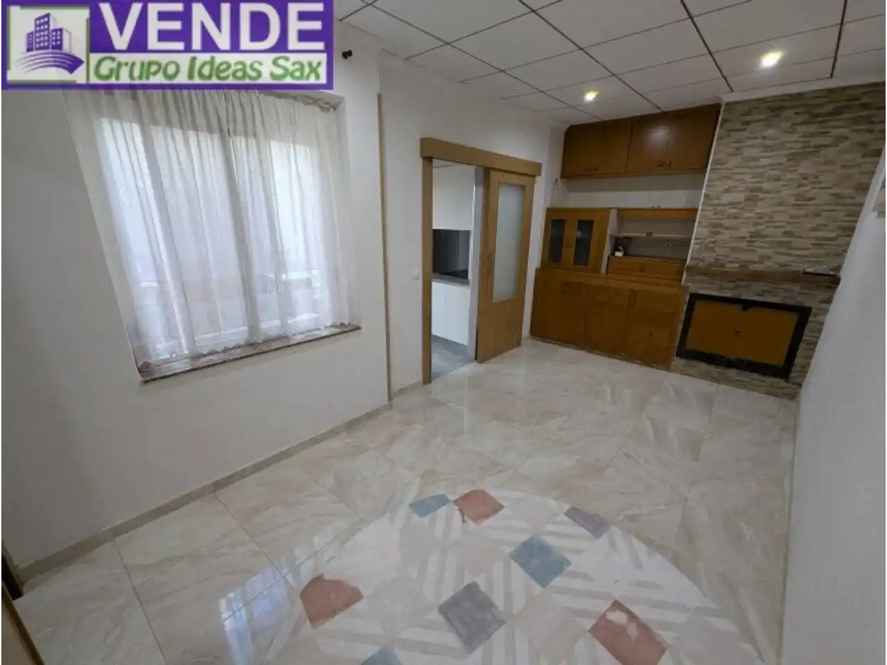 Casa adosada en venta en Sax con Terraza