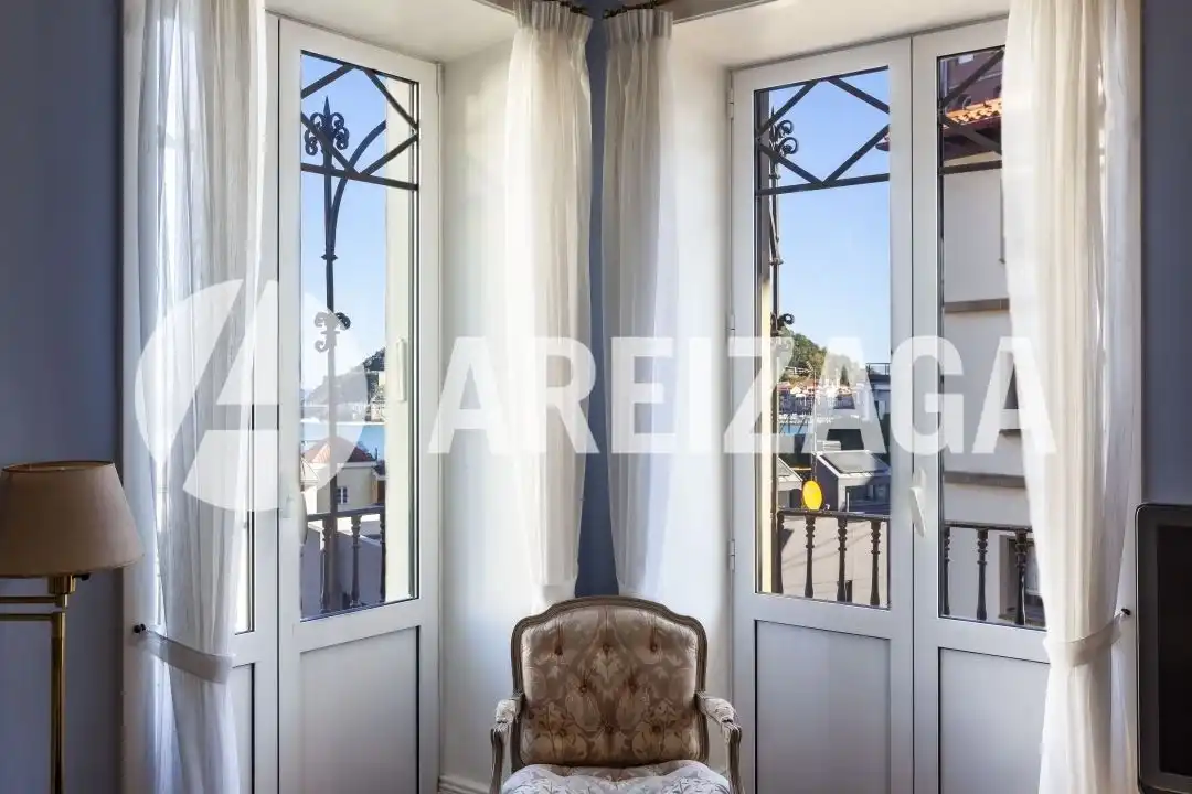 Habitación de Casa o chalet en venta en Donostia - San Sebastián  con Calefacción, Jardín privado y Terraza