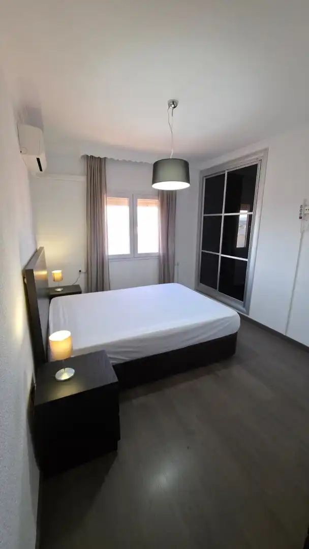 Flat for rent in de La Banqueta, Santa Bárbara - Ciudad Deportiva