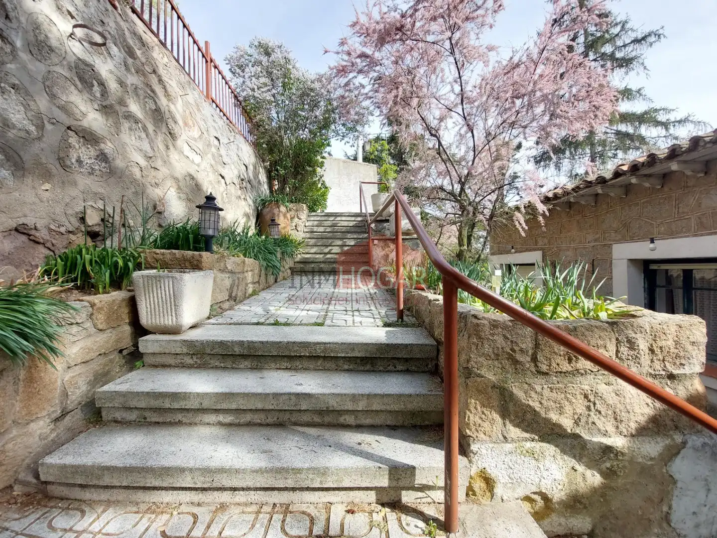 Vista exterior de Casa o chalet en venta en Ávila con Calefacción, Jardín privado y Terraza