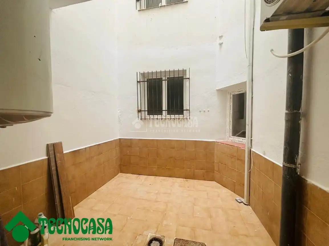 Flat for sale in Toledo  with Air Conditioner and Private garden