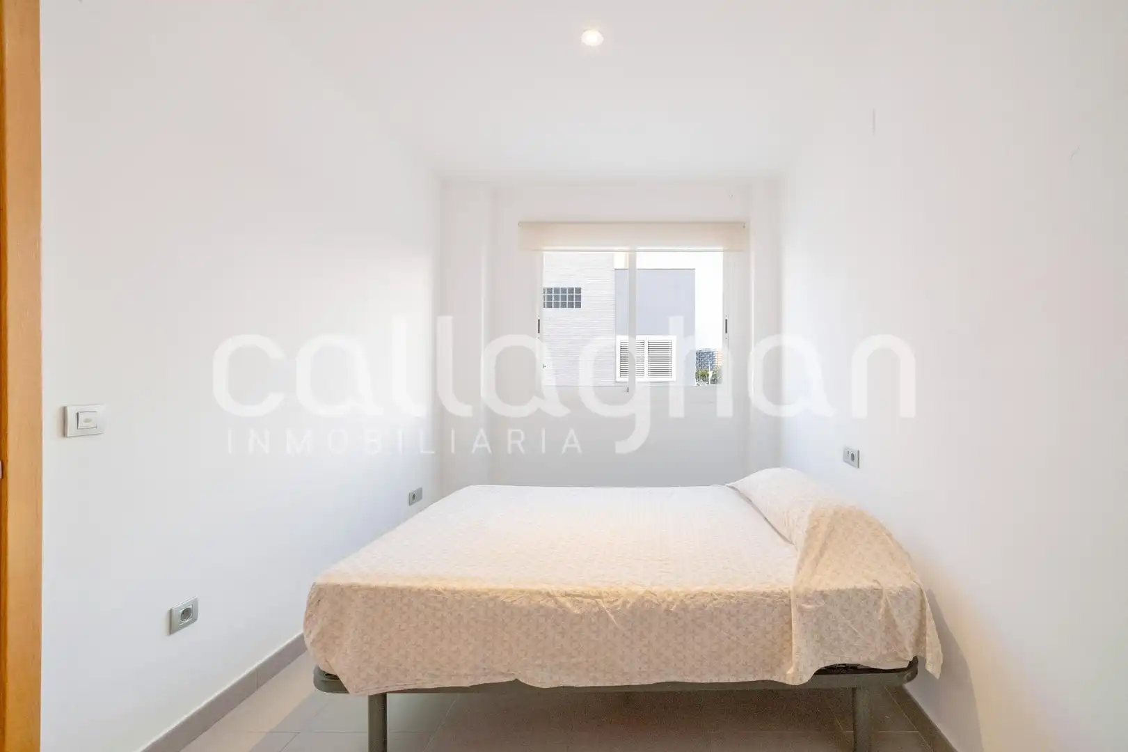 Dormitori de Casa adosada en venda en Moncofa amb Aire condicionat, Terrassa i Moblat