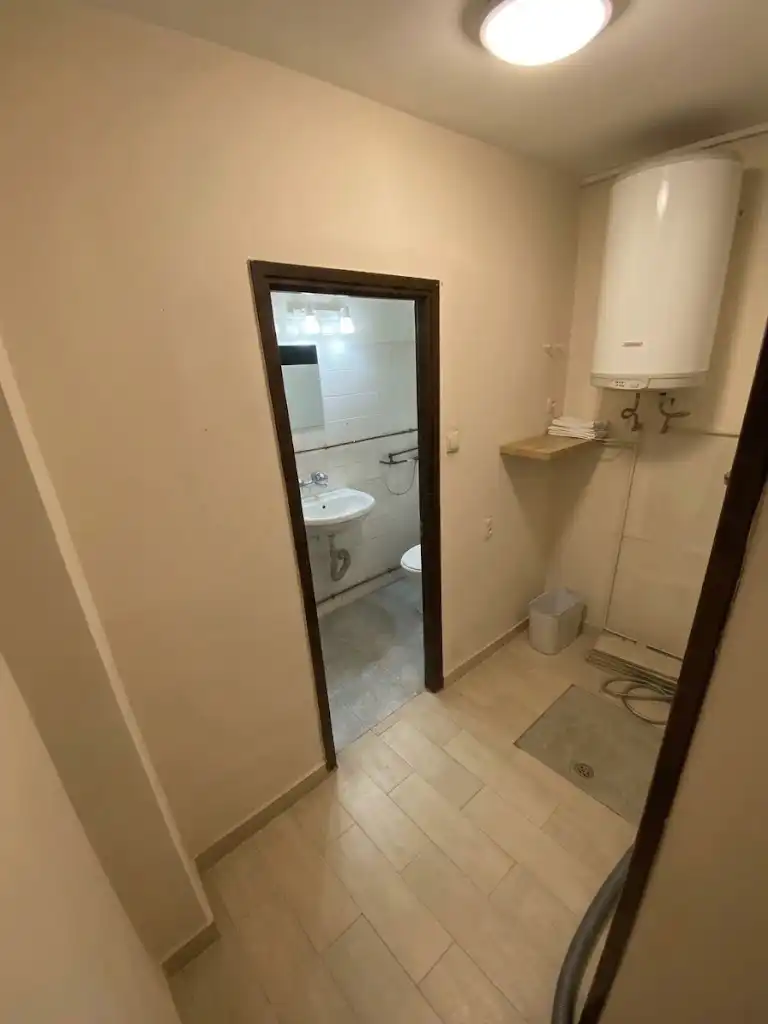 Bathroom of Commercial properties for rent in Gijón   with Parquet flooring