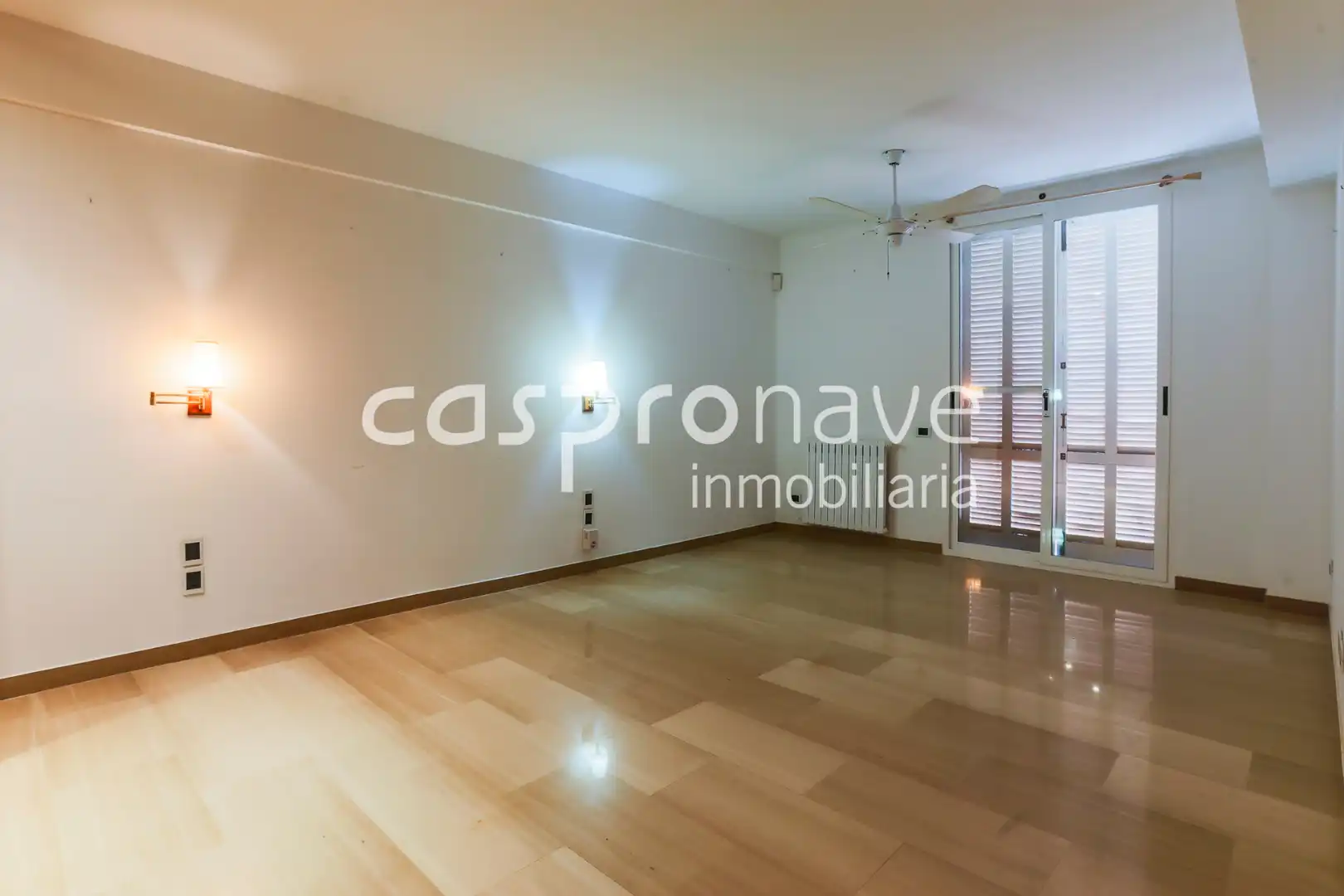 Sala d'estar de Casa o xalet en venda en Benicasim / Benicàssim amb Calefacció, Jardí privat i Terrassa