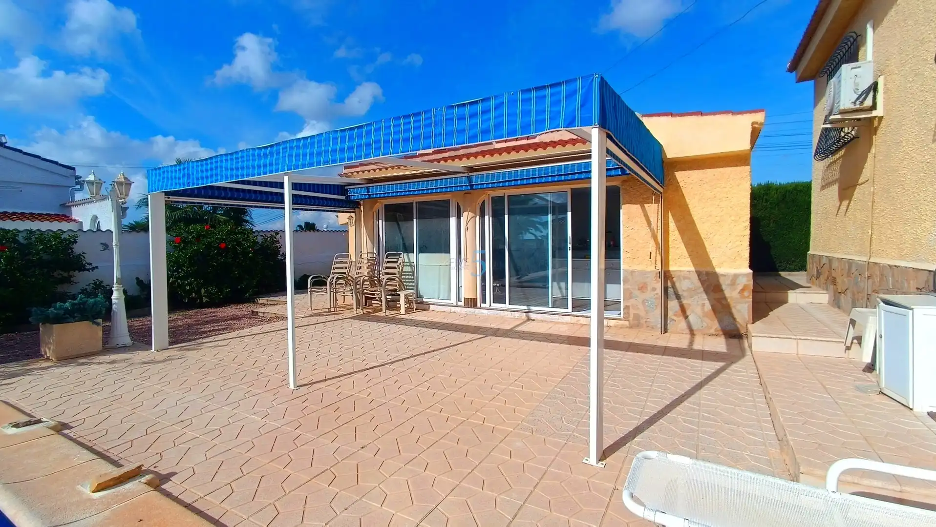 Casa con piscina en venta en Avenida Costa Blanca, imagen 8