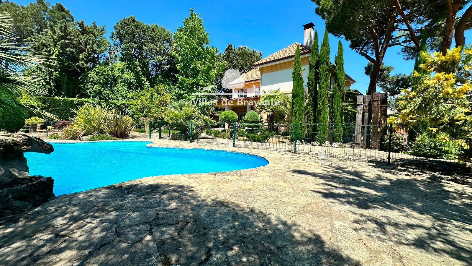 Vista exterior de Casa o chalet en venta en Galapagar con Calefacción, Parquet y Terraza