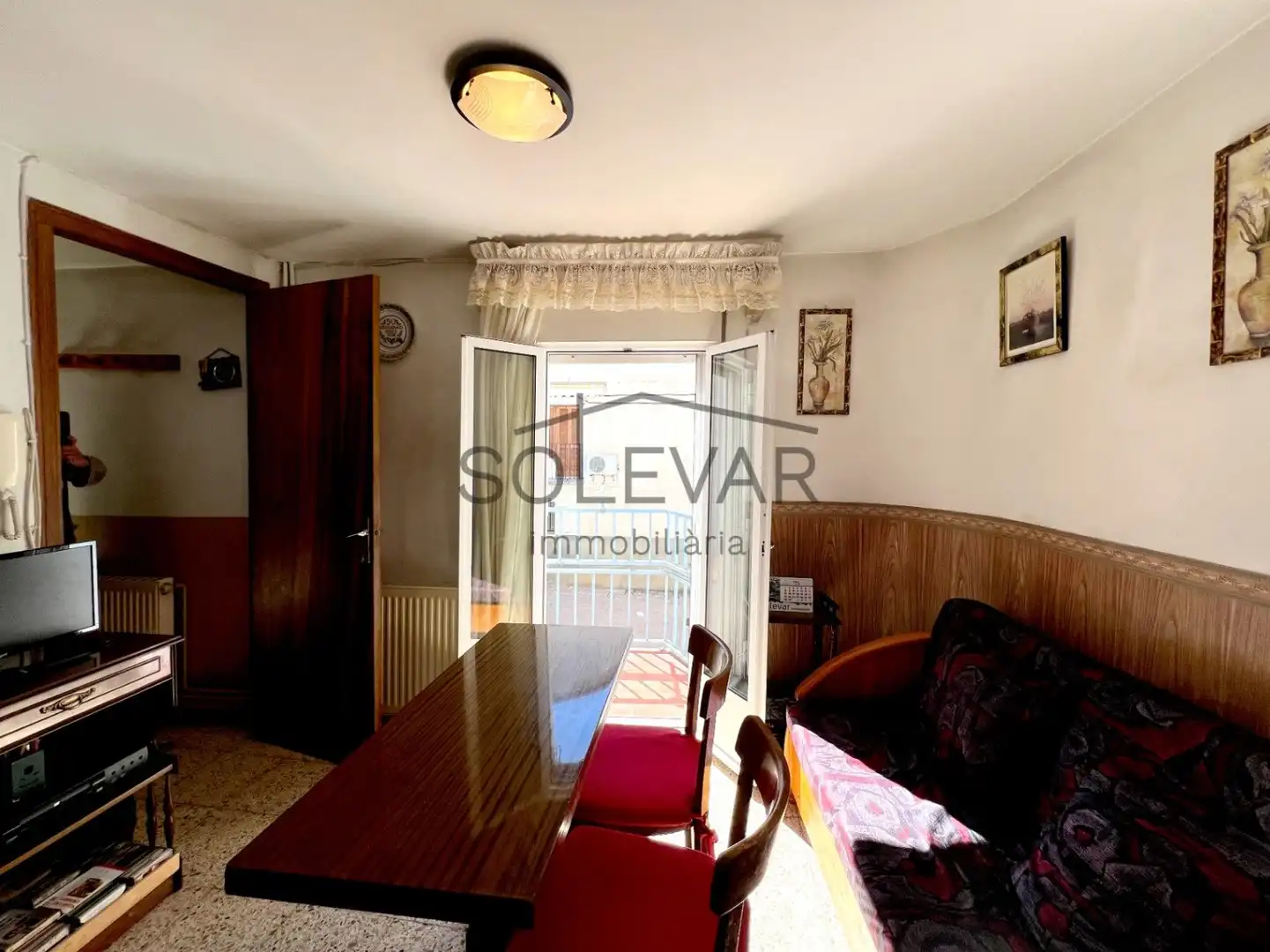 Sala d'estar de Casa o xalet en venda en Tremp amb Moblat