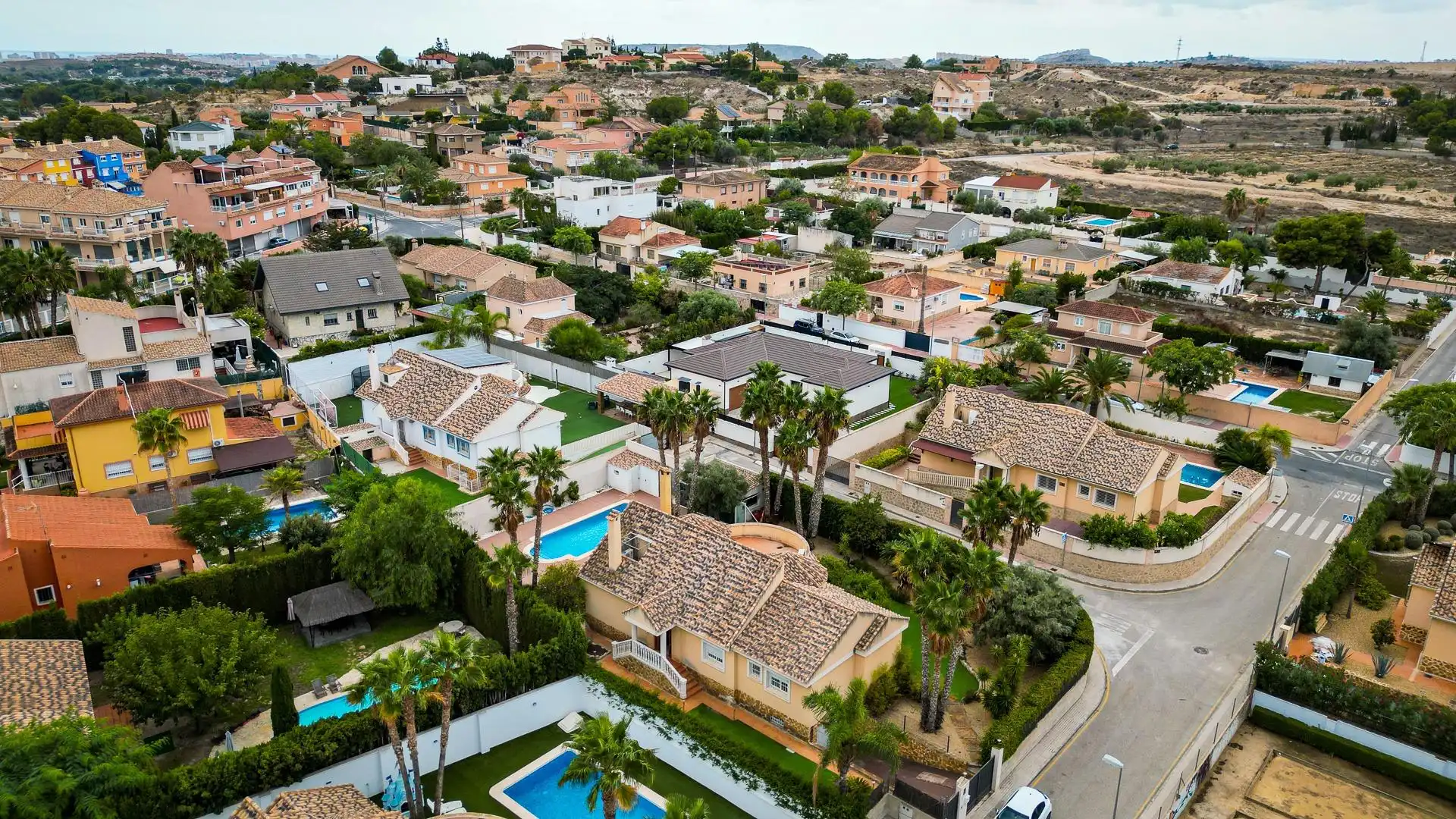 Vista exterior de Casa o chalet en venta en Mutxamel con Aire acondicionado, Calefacción y Jardín privado