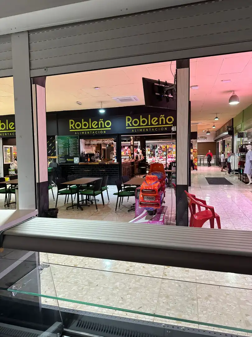 Local en venta en Madrid con Aire acondicionado, Calefacción y Amueblado