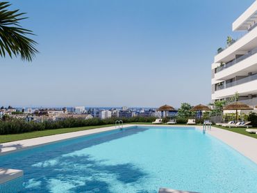 Apartament amb piscina en venda a Estepona Pueblo