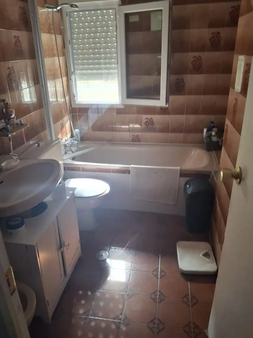 Bany de Casa o xalet en venda en Renera
